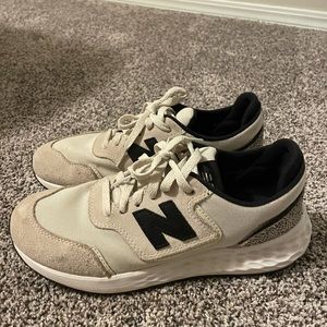 New balance shoes